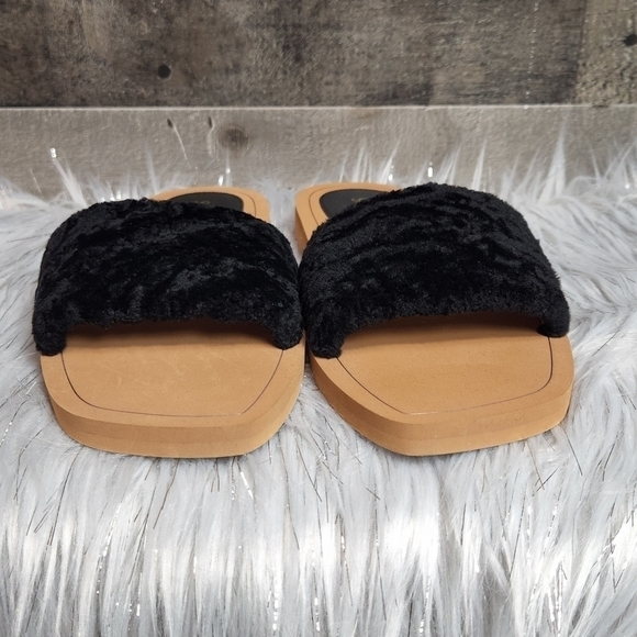 NWOB Stuart Weitzman Cammy Shearling-Strap Slide Sandals | 8.5 - Picture 5 of 9